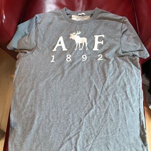 A&F shirt sleeve tee